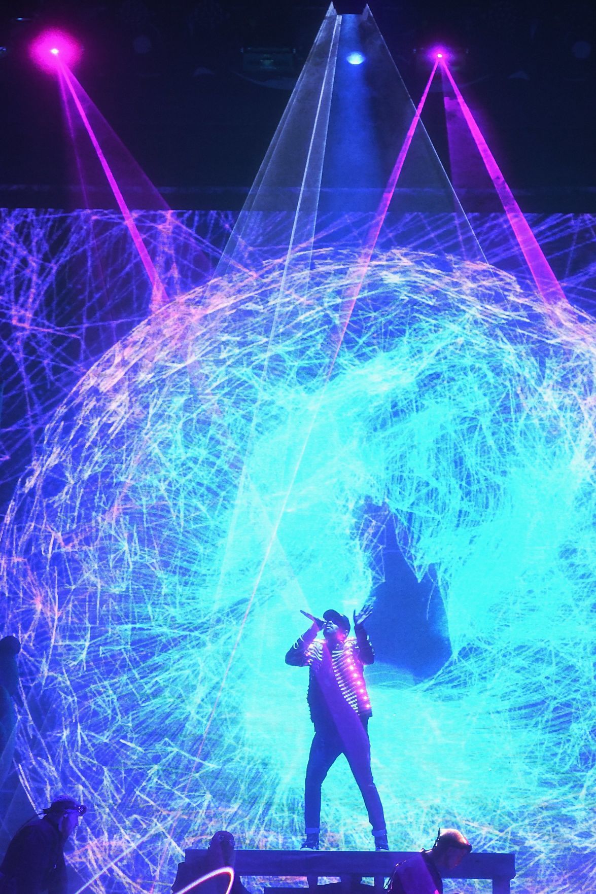 Chris Brown's 'Indigoat' Tour performs at the Enterprise Center